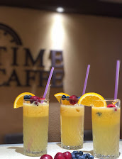 Time Caffe – druženje u kafiću